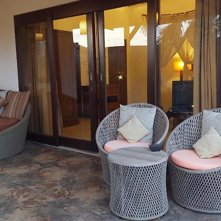Villa Heliconia Seminyak Zimmer foto